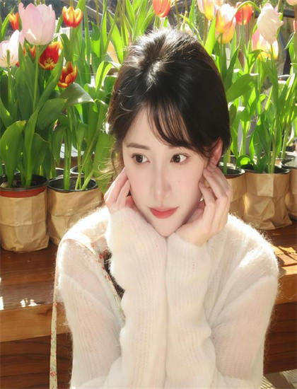 艺术策展人审美评价《两个世界》服装的时代还原与角色塑造 【学术研究视角】